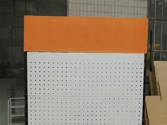 ใบรับรอง TUV ความกว้าง 650 มม. ชั้นวางแบตเตอรี่รถยนต์ Pegboard