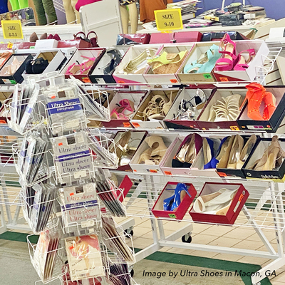 ชั้นวางสินค้าแบบวางสินค้าสองด้านพร้อมล้อเลื่อนขนาด 3 นิ้ว 12 ชั้น
